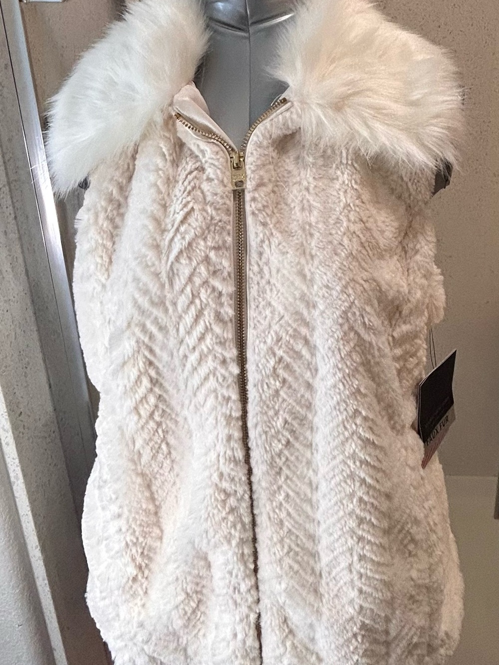 Marc New York Faux Fur Vest in Soft Cream